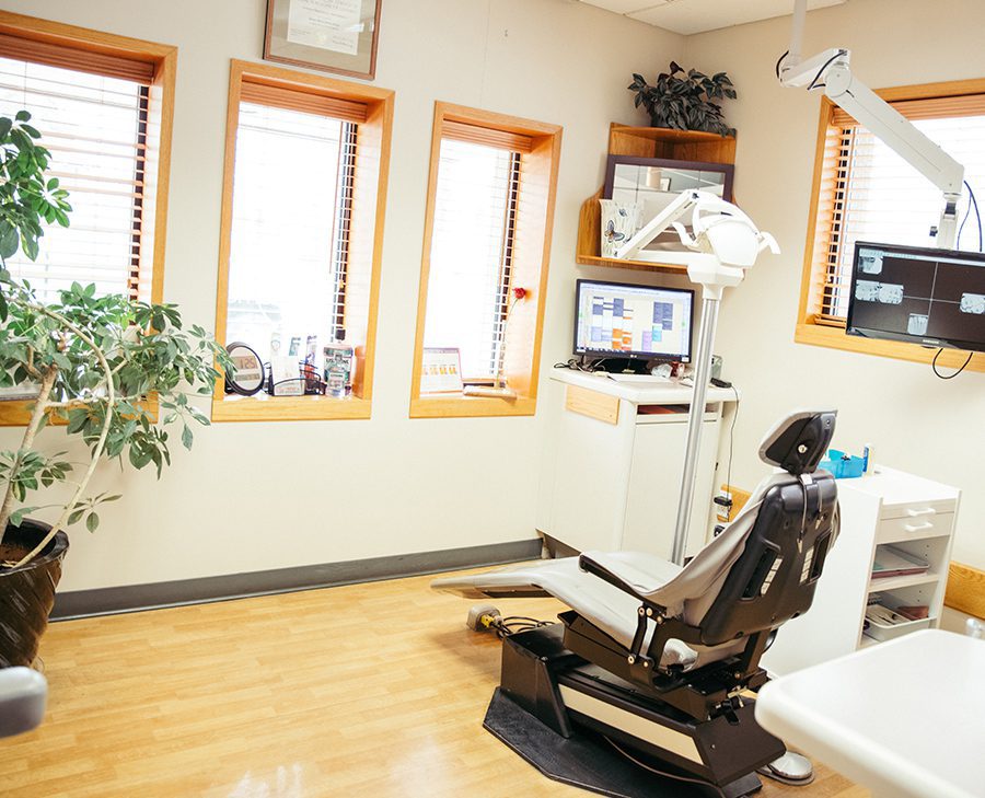 Penticton-Dentist-Enamel-Dental-Centre-About-Us-Office-2